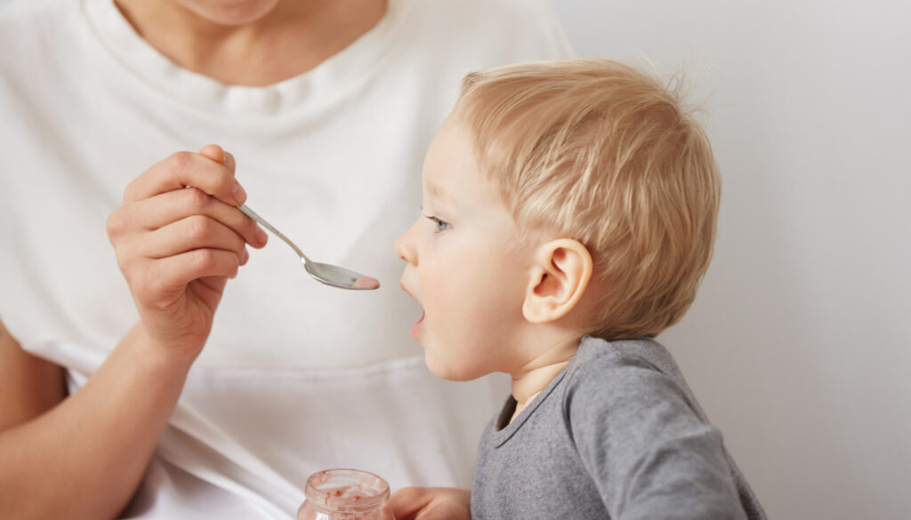 Grčevi i alergije kod bebe - šta dojilja treba izbaciti iz svoje ishrane?